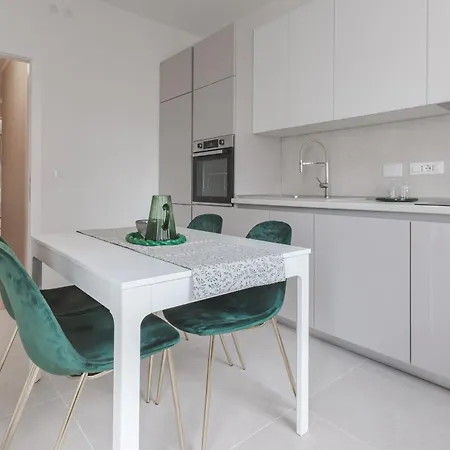 Family&friends 아파트 *