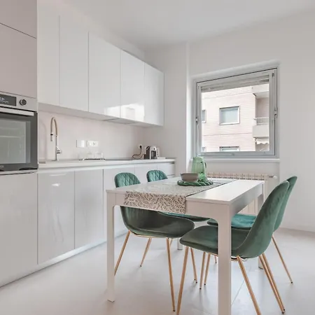 Family&friends * ترييستي